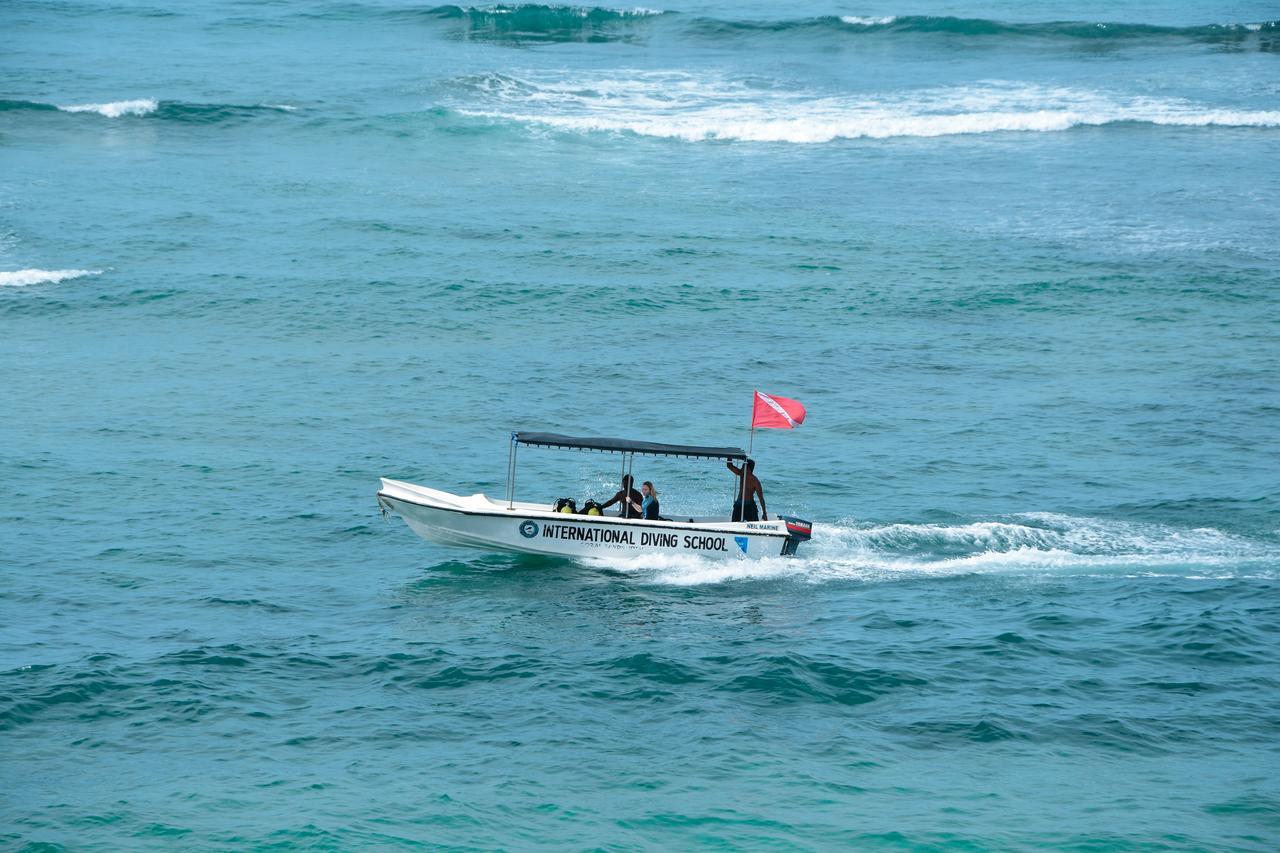 Hotel Dolphin Hikkaduwa Kültér fotó